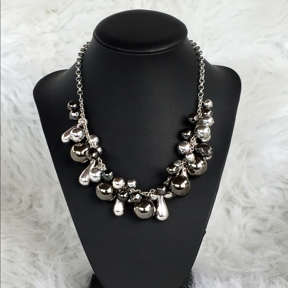 Chunky costume necklace